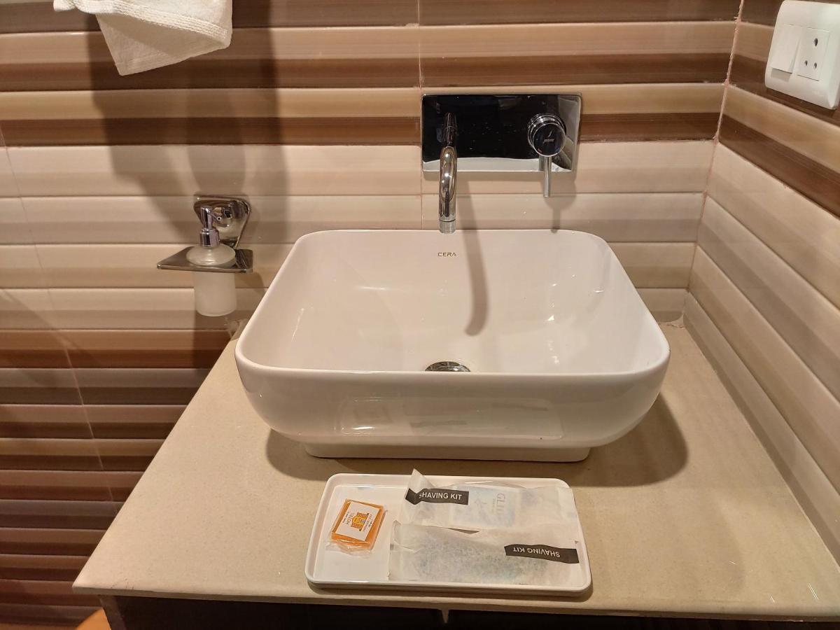 Royal View Residency Hotel Бодх Гая Екстериор снимка
